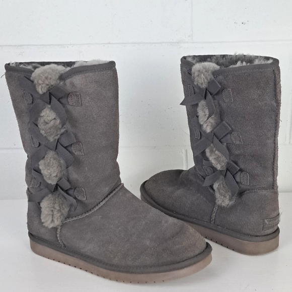 Koolaburra by UGG Victoria Tall boot gray suede bows faux fur lining sz9 - Picture 1 of 16
